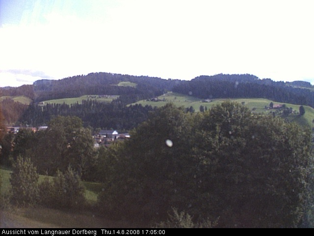 Webcam-Bild: Aussicht vom Dorfberg in Langnau 20080814-170500