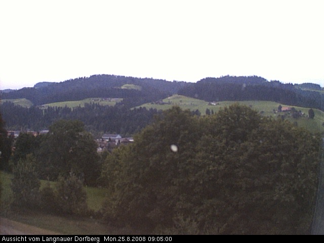 Webcam-Bild: Aussicht vom Dorfberg in Langnau 20080825-090500