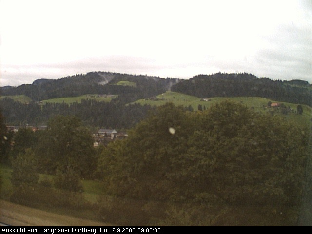 Webcam-Bild: Aussicht vom Dorfberg in Langnau 20080912-090500