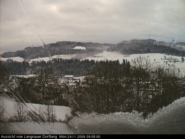 Webcam-Bild: Aussicht vom Dorfberg in Langnau 20081124-090500