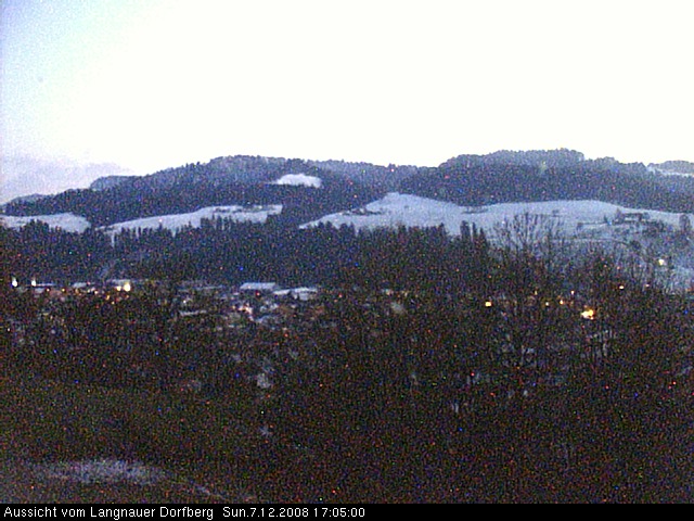 Webcam-Bild: Aussicht vom Dorfberg in Langnau 20081207-170500