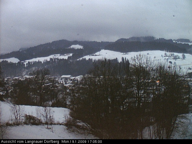 Webcam-Bild: Aussicht vom Dorfberg in Langnau 20090119-170500