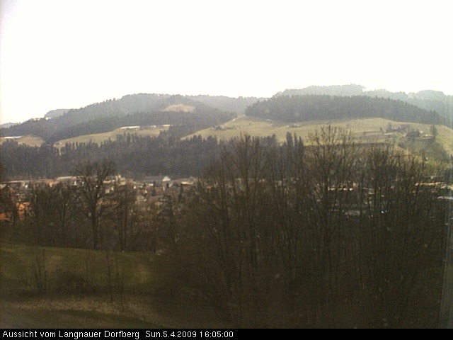 Webcam-Bild: Aussicht vom Dorfberg in Langnau 20090405-160500