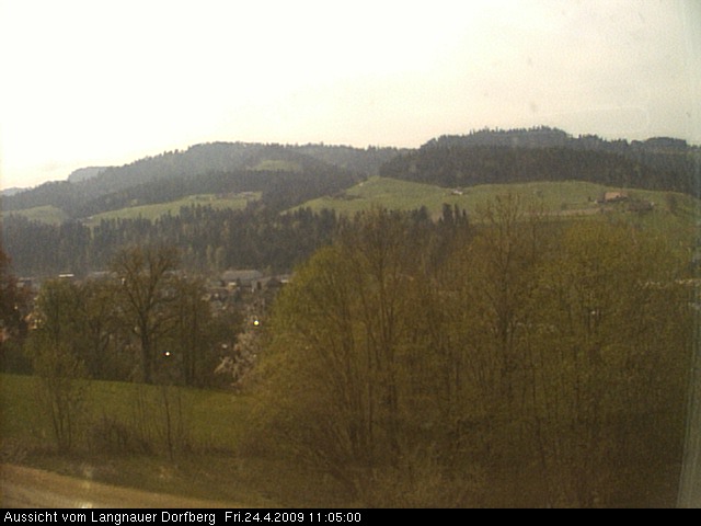 Webcam-Bild: Aussicht vom Dorfberg in Langnau 20090424-110500