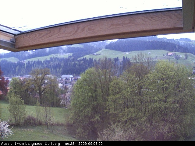Webcam-Bild: Aussicht vom Dorfberg in Langnau 20090428-090500