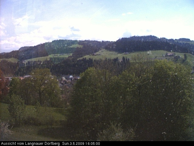 Webcam-Bild: Aussicht vom Dorfberg in Langnau 20090503-160500