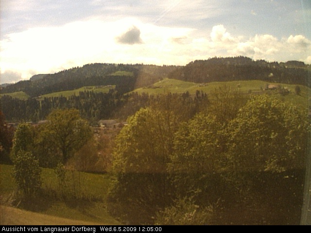 Webcam-Bild: Aussicht vom Dorfberg in Langnau 20090506-120500