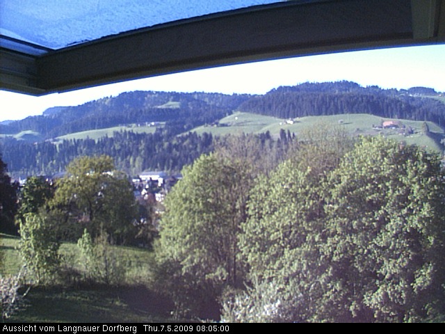 Webcam-Bild: Aussicht vom Dorfberg in Langnau 20090507-080500