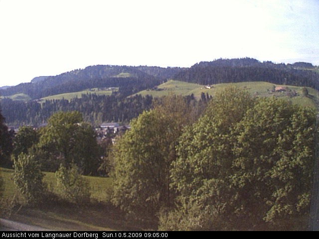 Webcam-Bild: Aussicht vom Dorfberg in Langnau 20090510-090500