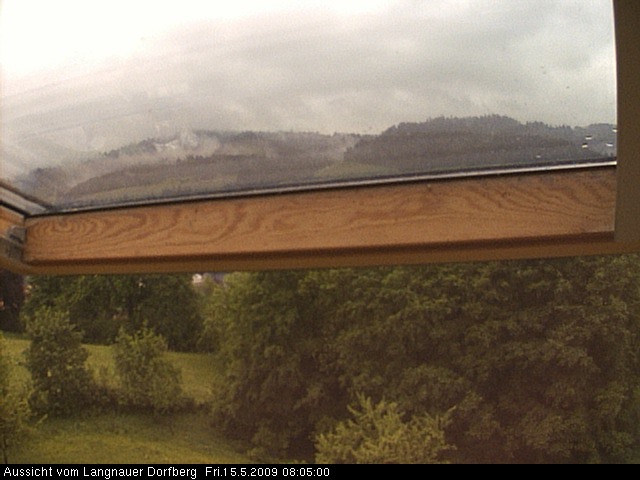 Webcam-Bild: Aussicht vom Dorfberg in Langnau 20090515-080500