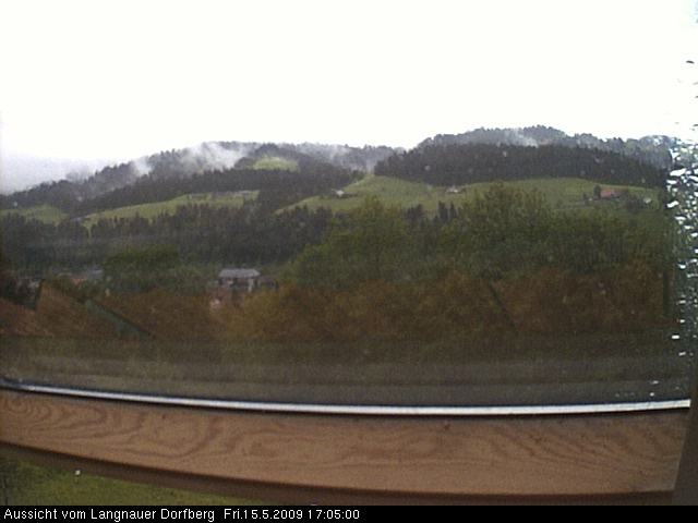 Webcam-Bild: Aussicht vom Dorfberg in Langnau 20090515-170500
