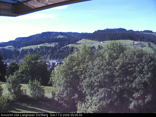 Webcam-Bild: Aussicht vom Dorfberg in Langnau 20090517-090500