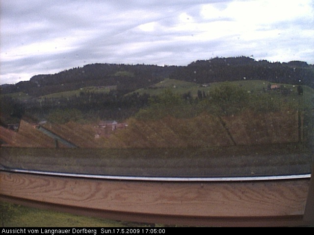 Webcam-Bild: Aussicht vom Dorfberg in Langnau 20090517-170500
