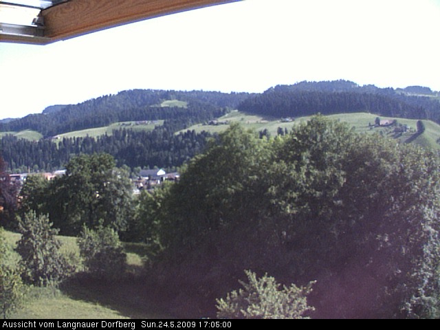 Webcam-Bild: Aussicht vom Dorfberg in Langnau 20090524-170500