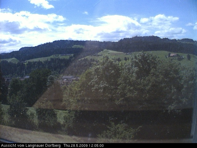 Webcam-Bild: Aussicht vom Dorfberg in Langnau 20090528-120500