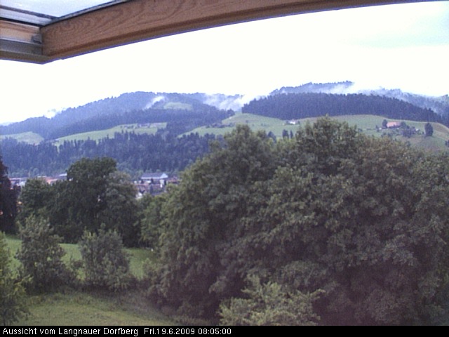 Webcam-Bild: Aussicht vom Dorfberg in Langnau 20090619-080500