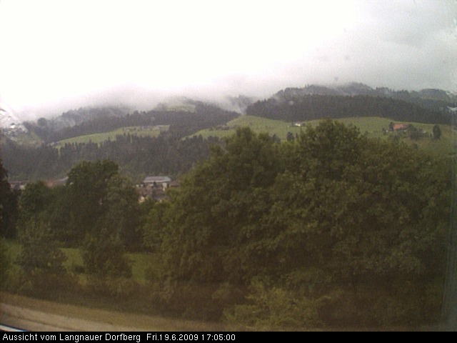 Webcam-Bild: Aussicht vom Dorfberg in Langnau 20090619-170500