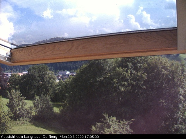 Webcam-Bild: Aussicht vom Dorfberg in Langnau 20090629-170500
