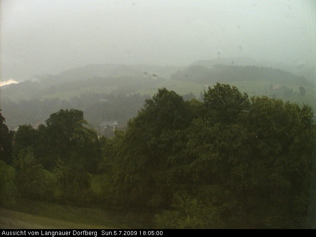 Webcam-Bild: Aussicht vom Dorfberg in Langnau 20090705-180500