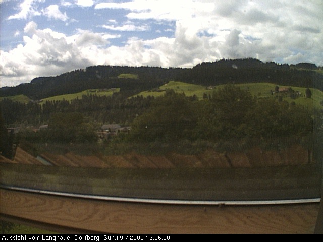 Webcam-Bild: Aussicht vom Dorfberg in Langnau 20090719-120500