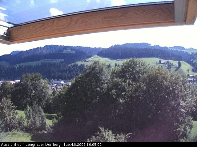 Webcam-Bild: Aussicht vom Dorfberg in Langnau 20090804-160500