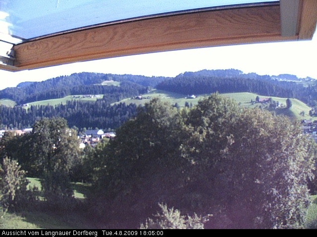 Webcam-Bild: Aussicht vom Dorfberg in Langnau 20090804-180500