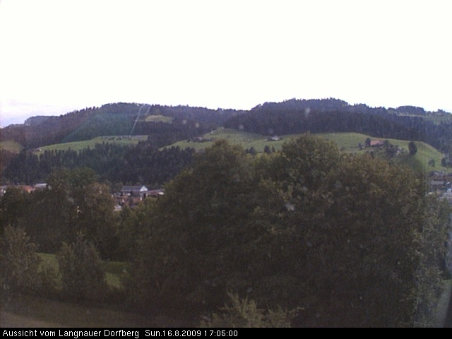 Webcam-Bild: Aussicht vom Dorfberg in Langnau 20090816-170500