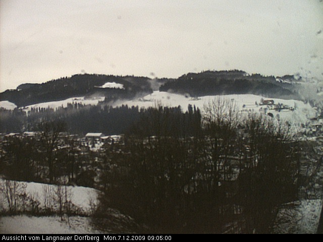 Webcam-Bild: Aussicht vom Dorfberg in Langnau 20091207-090500