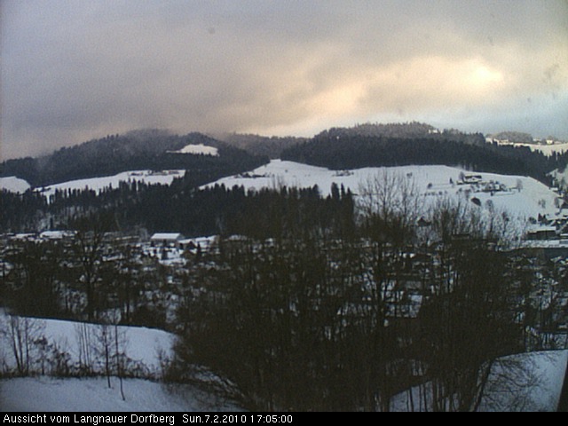 Webcam-Bild: Aussicht vom Dorfberg in Langnau 20100207-170500