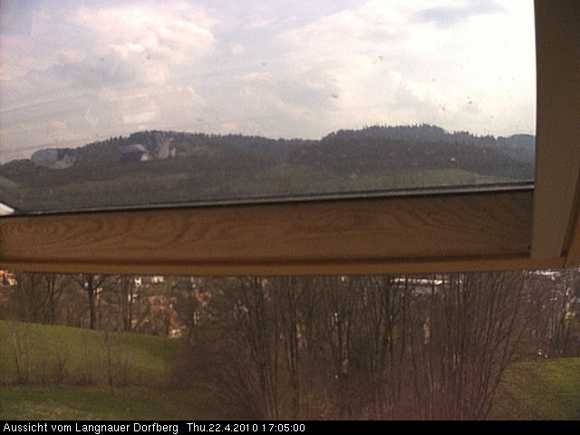 Webcam-Bild: Aussicht vom Dorfberg in Langnau 20100422-170500