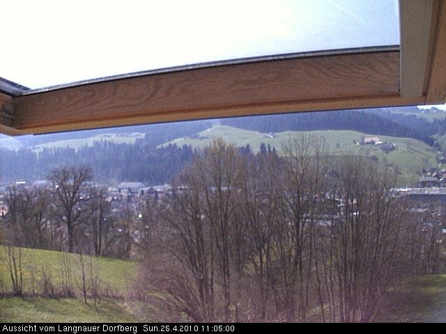 Webcam-Bild: Aussicht vom Dorfberg in Langnau 20100425-110500