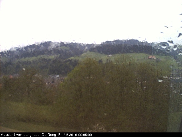 Webcam-Bild: Aussicht vom Dorfberg in Langnau 20100507-090500
