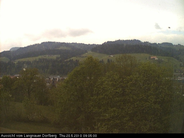 Webcam-Bild: Aussicht vom Dorfberg in Langnau 20100520-090500