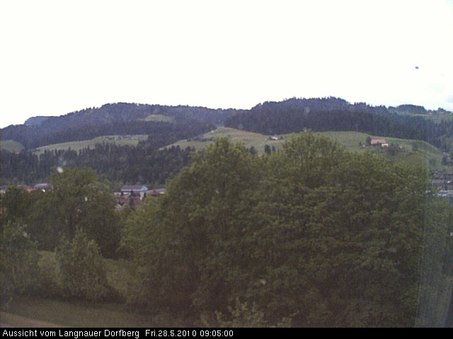 Webcam-Bild: Aussicht vom Dorfberg in Langnau 20100528-090500