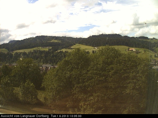Webcam-Bild: Aussicht vom Dorfberg in Langnau 20100601-100500