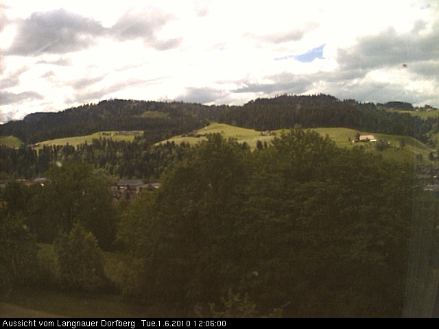 Webcam-Bild: Aussicht vom Dorfberg in Langnau 20100601-120500