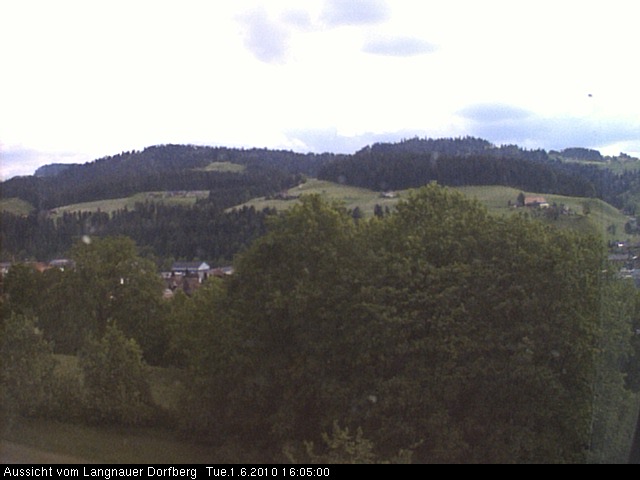 Webcam-Bild: Aussicht vom Dorfberg in Langnau 20100601-160500