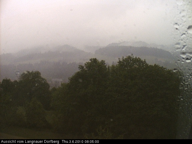 Webcam-Bild: Aussicht vom Dorfberg in Langnau 20100603-080500