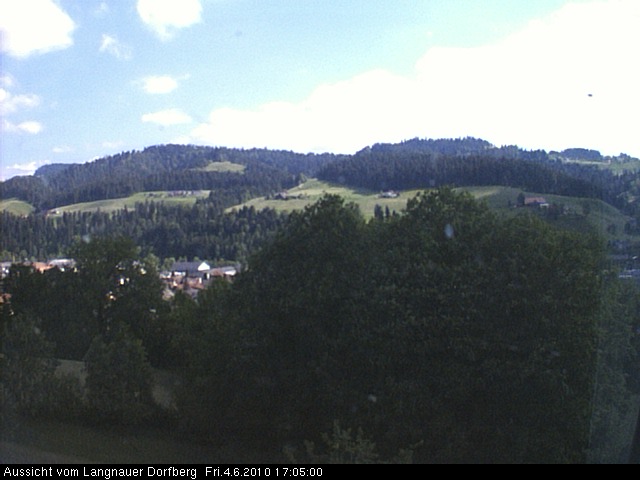 Webcam-Bild: Aussicht vom Dorfberg in Langnau 20100604-170500