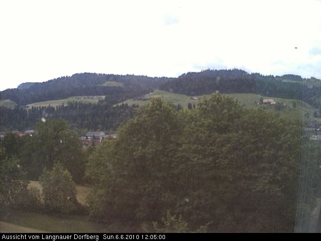 Webcam-Bild: Aussicht vom Dorfberg in Langnau 20100606-120500