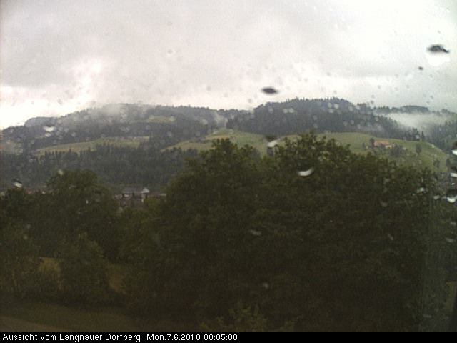 Webcam-Bild: Aussicht vom Dorfberg in Langnau 20100607-080500