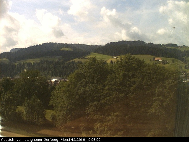 Webcam-Bild: Aussicht vom Dorfberg in Langnau 20100614-100500