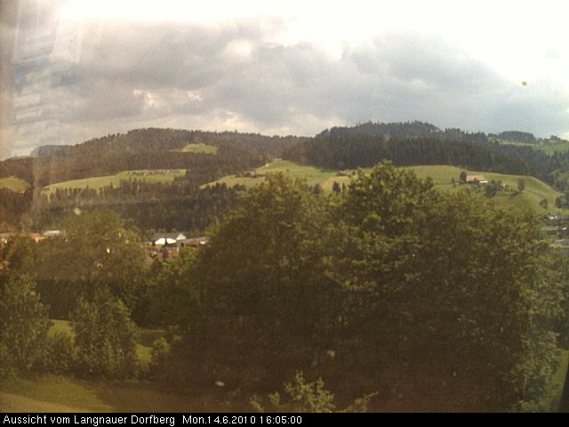 Webcam-Bild: Aussicht vom Dorfberg in Langnau 20100614-160500