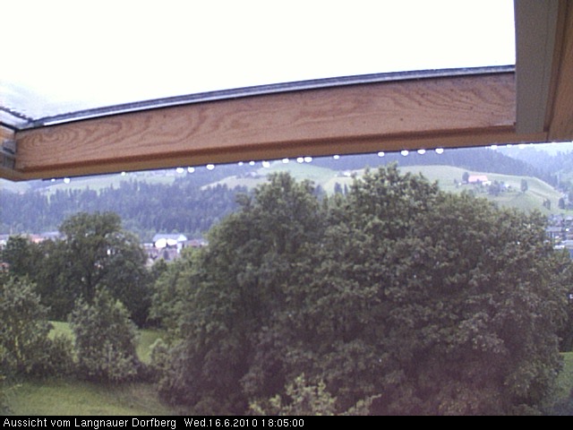 Webcam-Bild: Aussicht vom Dorfberg in Langnau 20100616-180500