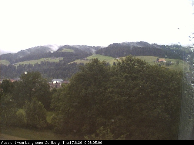 Webcam-Bild: Aussicht vom Dorfberg in Langnau 20100617-080500