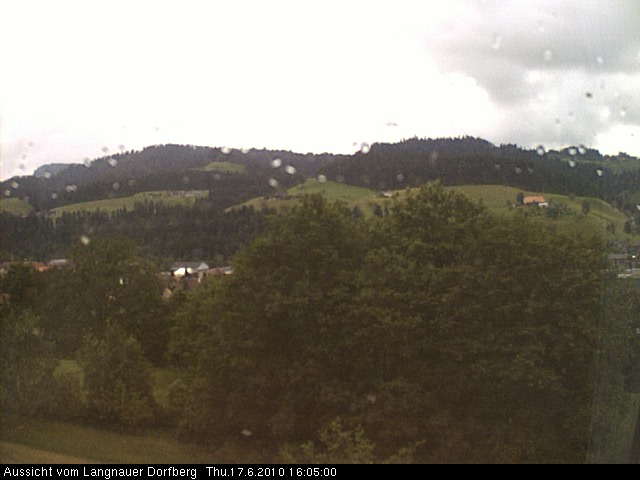 Webcam-Bild: Aussicht vom Dorfberg in Langnau 20100617-160500