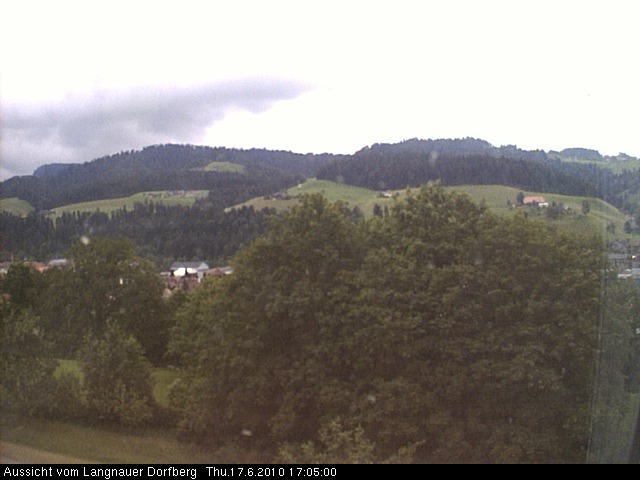 Webcam-Bild: Aussicht vom Dorfberg in Langnau 20100617-170500