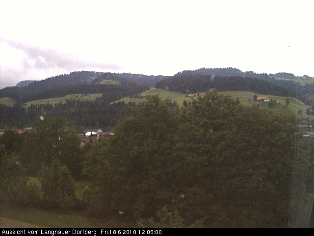Webcam-Bild: Aussicht vom Dorfberg in Langnau 20100618-120500