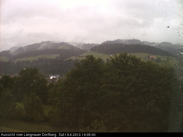 Webcam-Bild: Aussicht vom Dorfberg in Langnau 20100619-180500