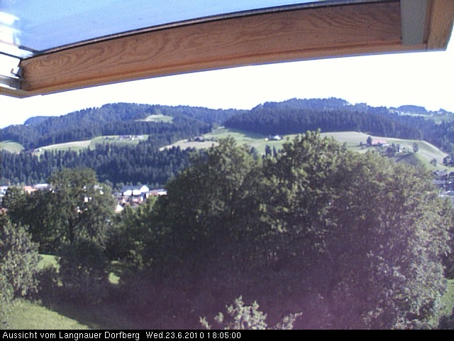 Webcam-Bild: Aussicht vom Dorfberg in Langnau 20100623-180500